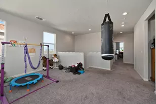 7860 Mount Evans Cir, Roseville, CA 95747 - Photo 12