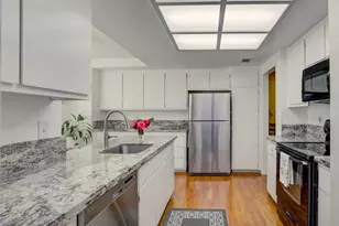 15 Coyle Creek Cir, Fair Oaks, CA 95628 - Photo 8