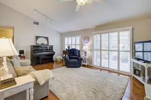 15 Coyle Creek Cir, Fair Oaks, CA 95628 - Photo 4