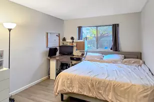 1904 Tours Dr, Stockton, CA 95210 - Photo 16