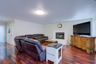 814 Casa Ct, Los Banos, CA 93635 - Photo 22