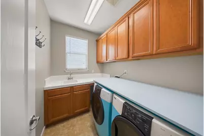 16766 Gold Nugget Trail, Lathrop, CA 95330 - Photo 32