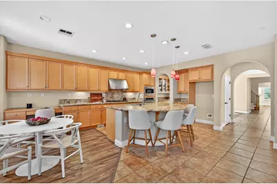 6832 Salvaterra Circle, Elk Grove, CA 95757 - Photo 16