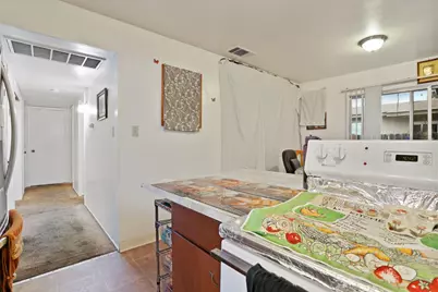 10063 Lincoln Village Drive, Sacramento, CA 95827 - Photo 22