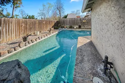 5908 Hickorywood Way, Citrus Heights, CA 95621 - Photo 38