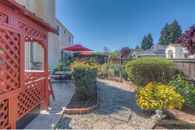 9351 Lufkin Way, Elk Grove, CA 95758 - Photo 52