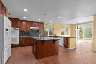 11 Loganberry Ct, Sacramento, CA 95835 - Photo 12