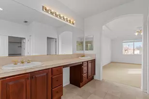 11 Loganberry Ct, Sacramento, CA 95835 - Photo 34