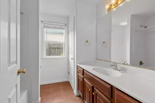 11 Loganberry Ct, Sacramento, CA 95835 - Photo 28