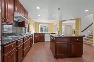 11 Loganberry Ct, Sacramento, CA 95835 - Photo 16