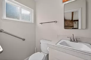 5637 La Campana Wy, Sacramento, CA 95822 - Photo 16