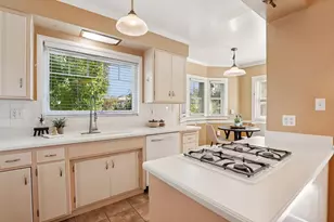 2200 2nd Ave, Sacramento, CA 95818 - Photo 1