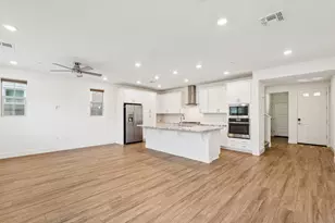 10458 Oboe Way, Elk Grove, CA 95757 - Photo 4