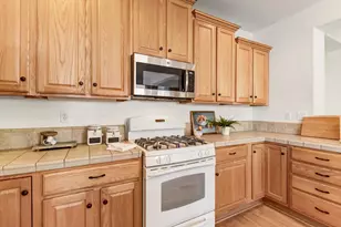 16 Ellerton Pl, Sacramento, CA 95835 - Photo 8