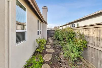 16 Ellerton Place, Sacramento, CA 95835 - Photo 26