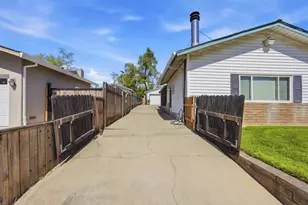 1229 School St, Folsom, CA 95630 - Photo 24