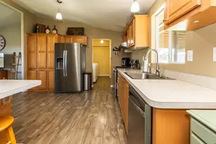 18041 Seidner Ave, Escalon, CA 95320 - Photo 16