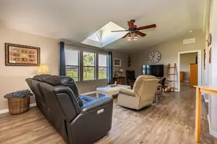 18041 Seidner Ave, Escalon, CA 95320 - Photo 12