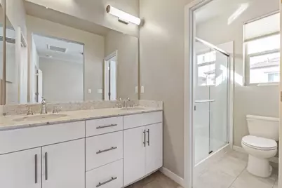 489 McClatchy Way, Sacramento, CA 95818 - Photo 18