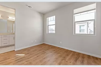 489 McClatchy Way, Sacramento, CA 95818 - Photo 18