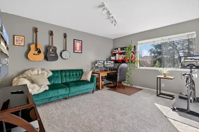 1729 Edgebrook Drive #A, Modesto, CA 95354 - Photo 24