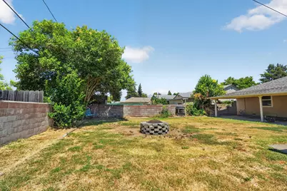 709 S Lee Avenue, Lodi, CA 95240 - Photo 36