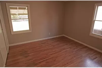 709 S Lee Avenue, Lodi, CA 95240 - Photo 6