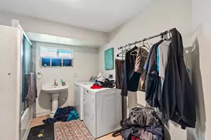 5972 N Haven Dr, North Highlands, CA 95660 - Photo 10