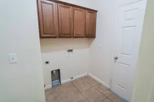 4315 Strathmore Pl, Merced, CA 95348 - Photo 8