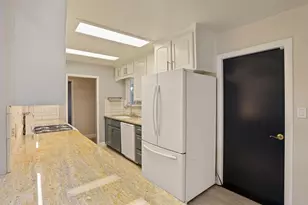 2019 Debbie Ln, Lodi, CA 95242 - Photo 8