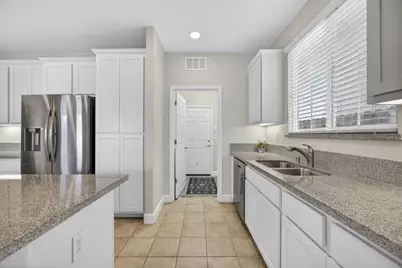 6679 Surfside Way, Sacramento, CA 95831 - Photo 32