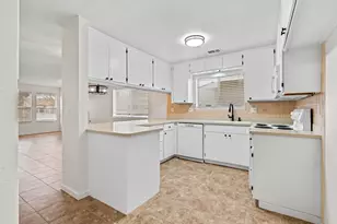 904 W Union Ave, Modesto, CA 95356 - Photo 16