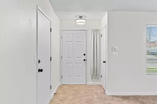 904 W Union Ave, Modesto, CA 95356 - Photo 8