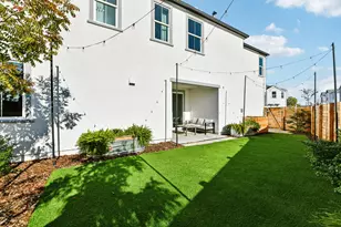 8655 Starburst Way, Sacramento, CA 95823 - Photo 32