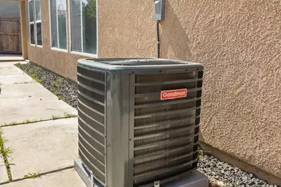 581 Summer Garden Way, Sacramento, CA 95833 - Photo 36