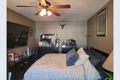 5012 Wuthering Avenue, Sacramento, CA 95823 - Photo 14