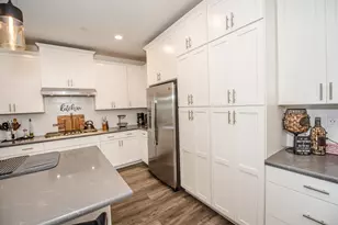 2000 Banks Pl, Woodland, CA 95776 - Photo 10