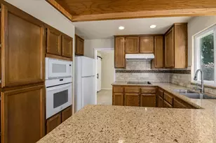 610 Hernandez Ln, Roseville, CA 95678 - Photo 10