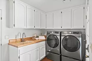 681 Powers Dr, El Dorado Hills, CA 95762 - Photo 22