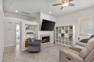 5967 Leonardo Way, Elk Grove, CA 95757 - Photo 2