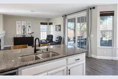 4909 Hidden Meadow Way, Antelope, CA 95843 - Photo 12