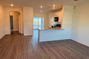 1105 E Orange St, Avenal, CA 93204 - Photo 8