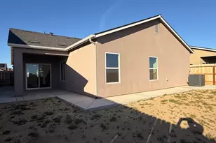 1105 E Orange St, Avenal, CA 93204 - Photo 14