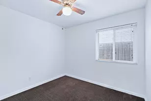 8644 Travary Way, Antelope, CA 95843 - Photo 12