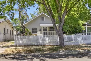 2236 32nd St, Sacramento, CA 95817 - Photo 1