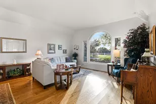 2612 Arboreta Ct, Carmichael, CA 95608 - Photo 6