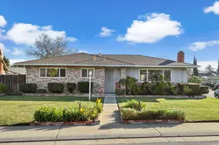 8402 Roxburgh Way, Stockton, CA 95209 - Photo 2