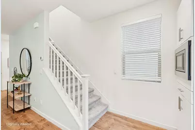 445 Crate Avenue, Sacramento, CA 95818 - Photo 4