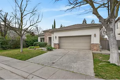 9800 Harrier, Elk Grove, CA 95757 - Photo 2