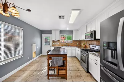 115 Arcade Boulevard, Sacramento, CA 95815 - Photo 8